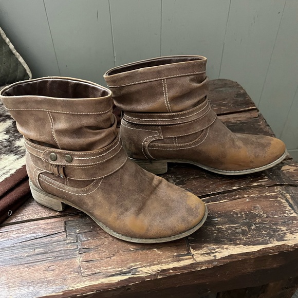 Western low boot - Picture 1 of 4